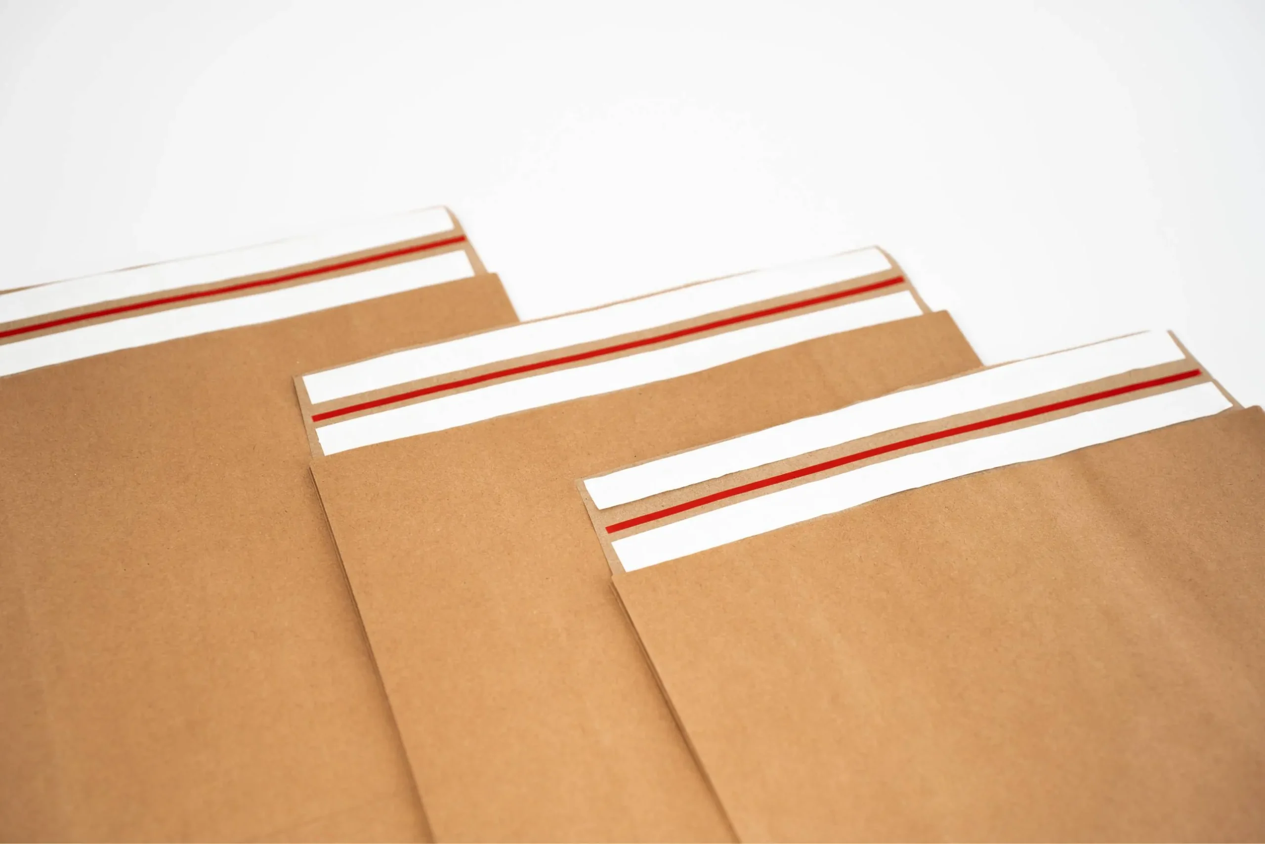 Eco-Friendly Custom Printed Packaging Square Bottom Courier Bag Stand-Up Paper Mailers